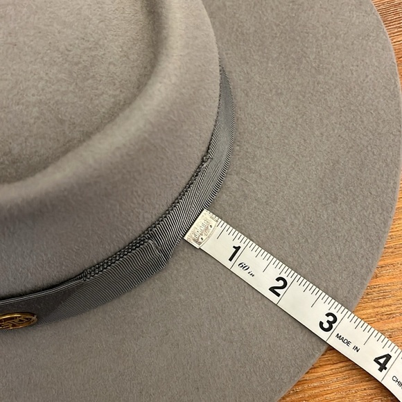 GLADYS TAMEZ NWOT Saint Marie Felt Hat In Light Grey- Size S‎